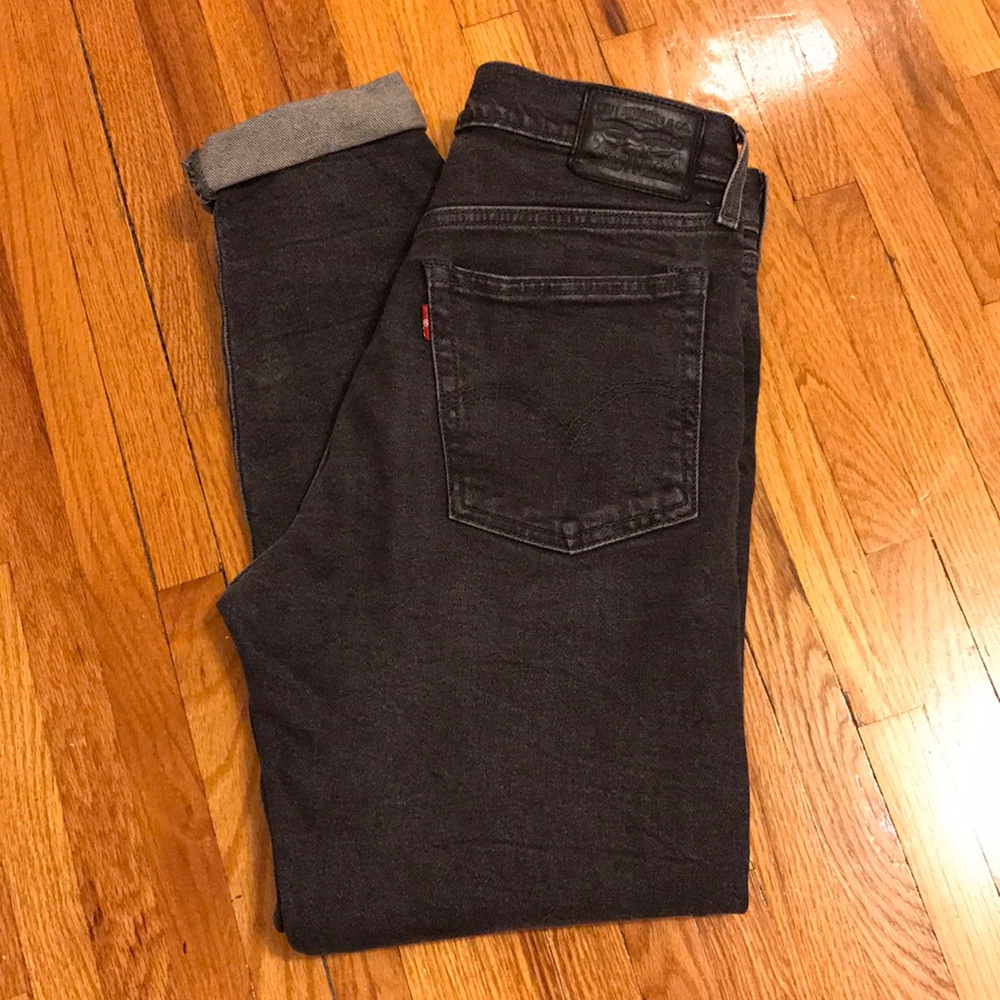 Levi’s Wedgie